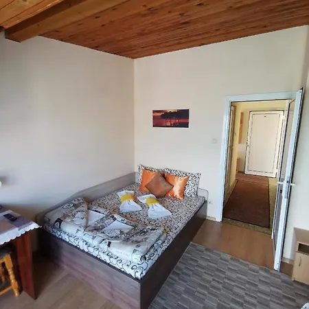 къща за гости анита 3* Приморско